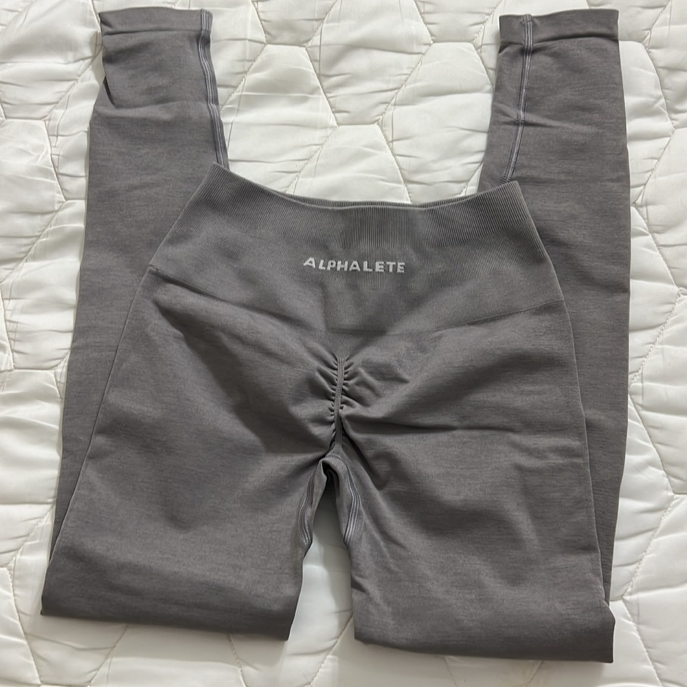 Alphalete Amplify Leggings - Size Small - Picture 2 of 3